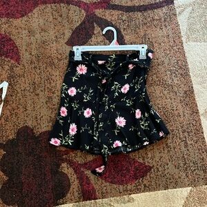 Floral mini skirt size s
